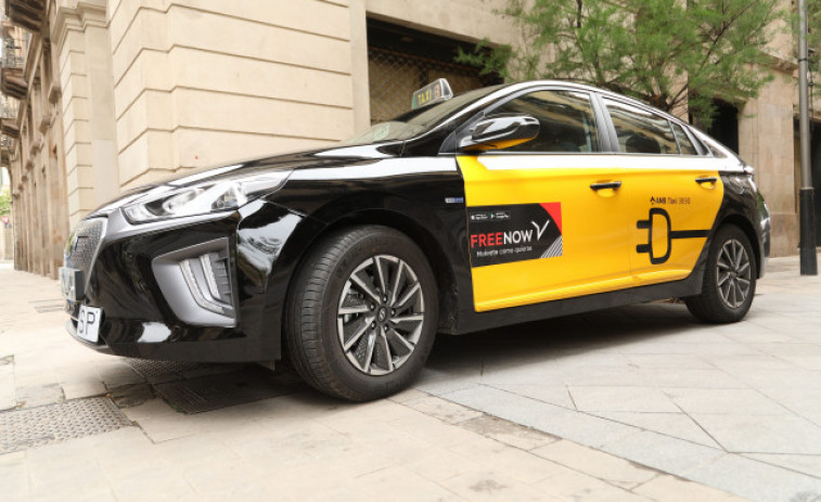 Wallbox y Free Now firman un acuerdo para facilitar la transición al eléctrico de los taxistas
