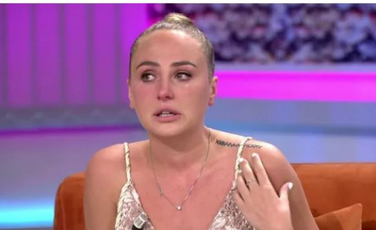 Rocío Flores rompe a llorar