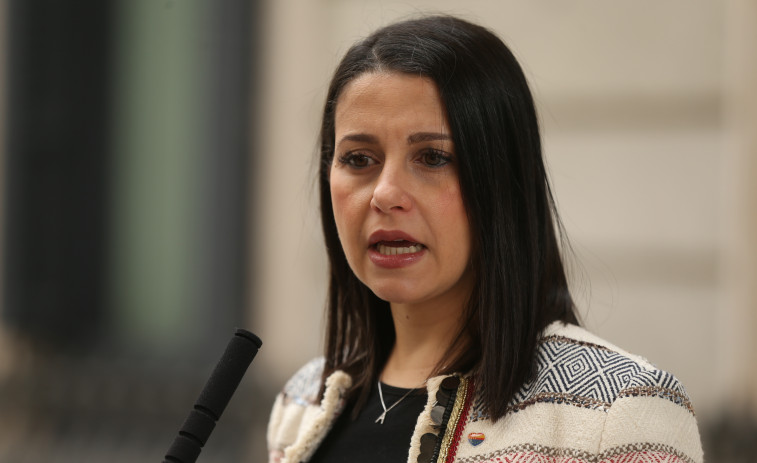 Inés Arrimadas confirma que seguirá siendo la líder de Cs mientras dure la refundación del partido