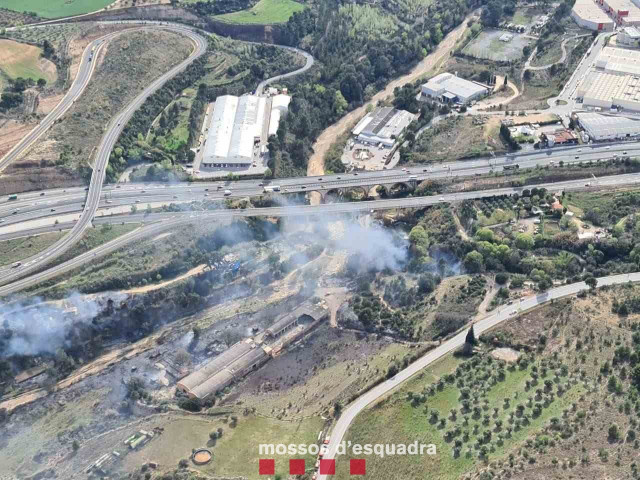 Denunciado por provocar un incendio forestal en el Montserratí