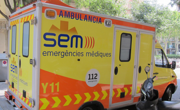 El SEM atiende a 29 personas por un incendio en Sant Adrià del Besòs ya apagado