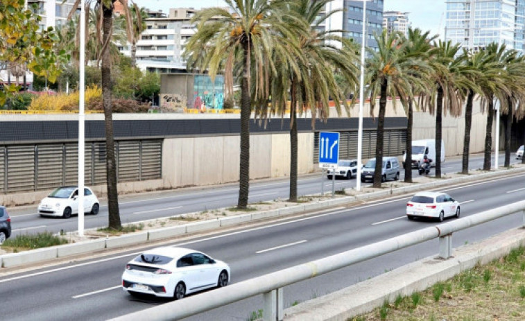 Barcelona inicia la instalación de placas fotovoltaicas en la Ronda Litoral