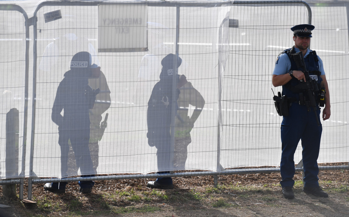 EuropaPress 2009644 20 march 2019 new zealand christchurch police officers stand guard during