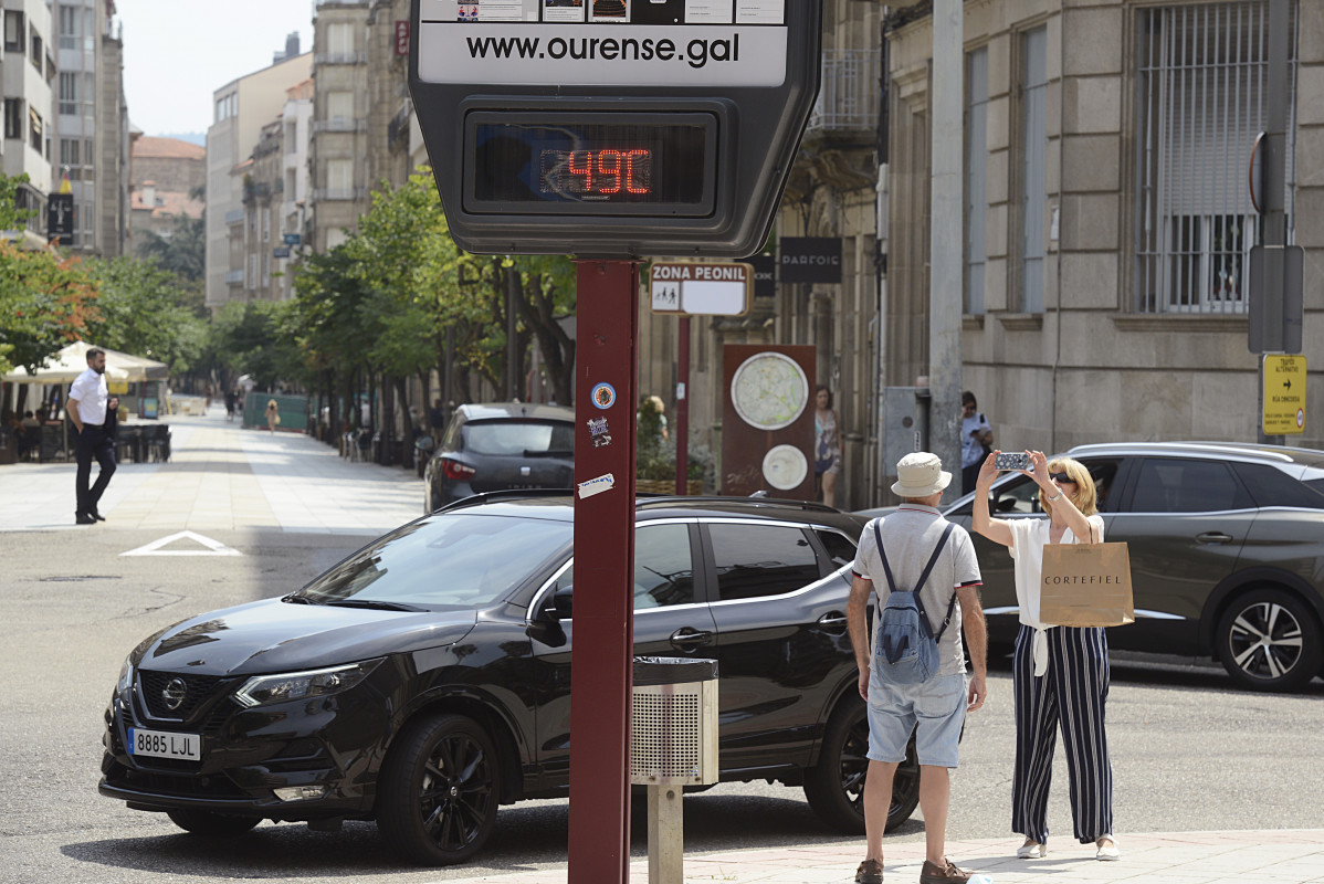 EuropaPress 4576082 termometro marca 49 grados centigrados calle concejo segunda ola calor
