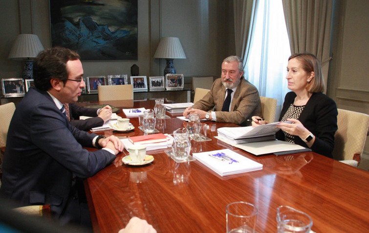 La ministra de Fomento no está invitada a la inauguración de la línea 9 de Metro