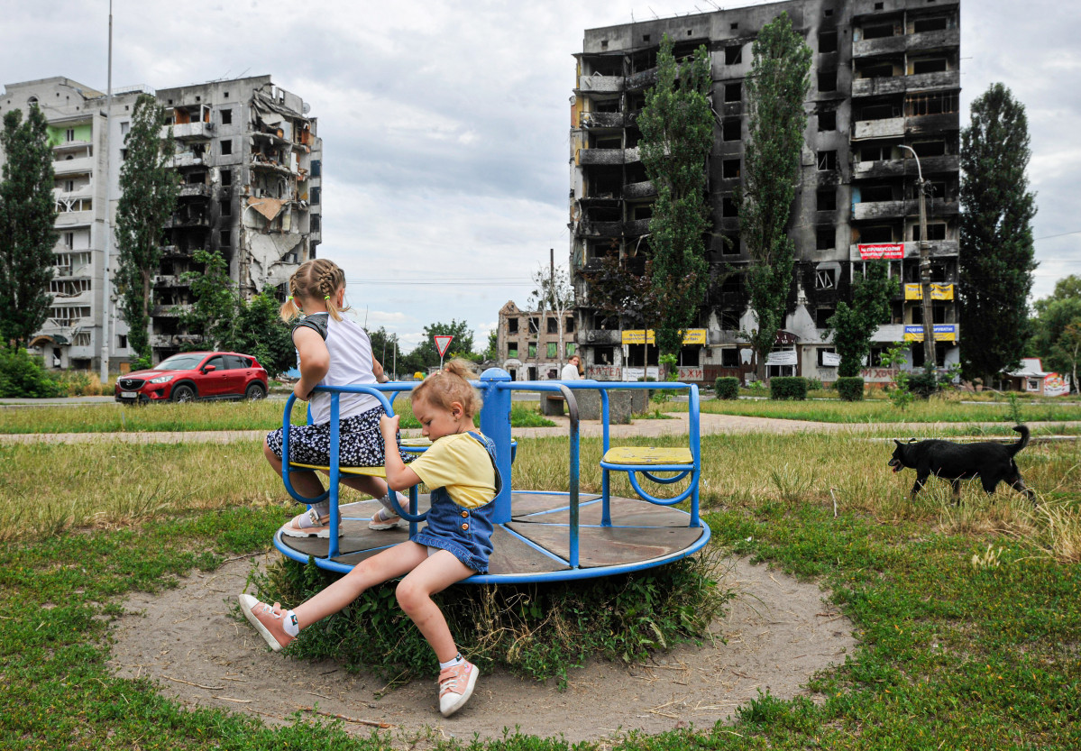 EuropaPress 4563464 july 2022 borodyanka ukraine children play at playground not far from