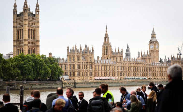 Gobierno británico propone bajar la edad de voto a los 16 años para próximas elecciones generales