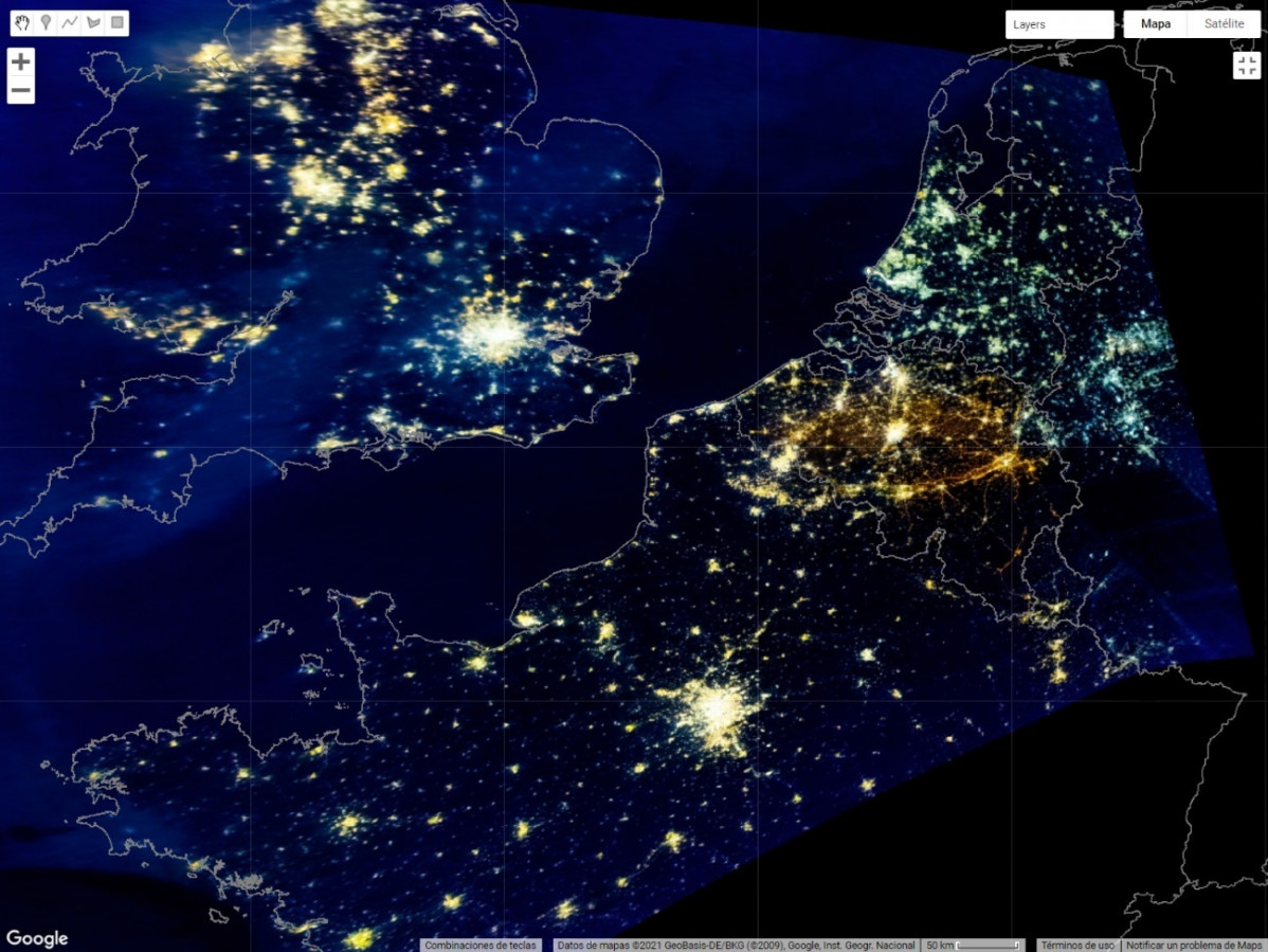 EuropaPress 4683556 iluminacion belgica paises bajos alemania