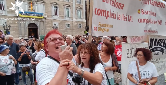 Ada Colau se esconde de los barceloneses en el Pregón de la Mercè