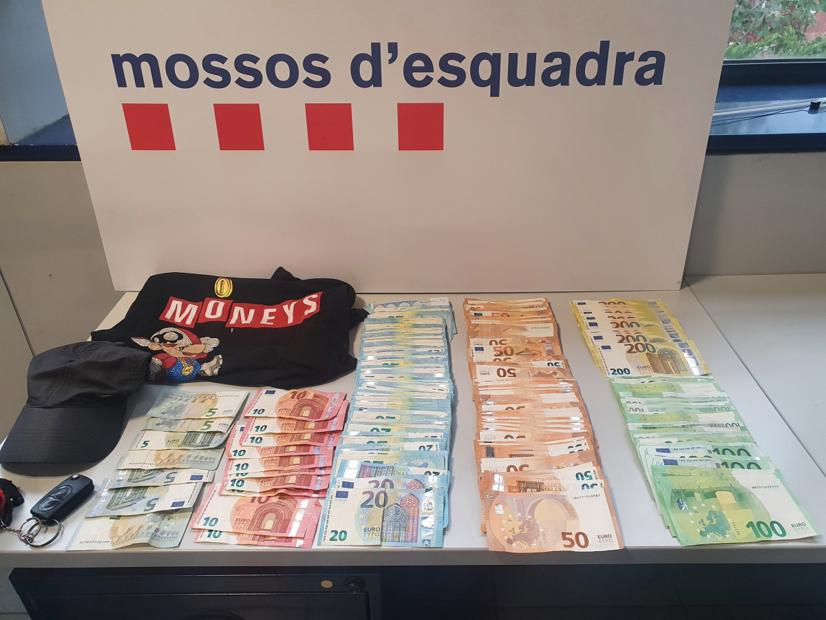 Dinero recuperado por los Mossos d'Esquadra