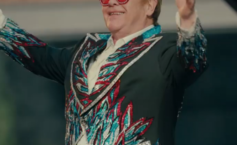 Biden concede a Elton John la Medalla Nacional de Humanidades