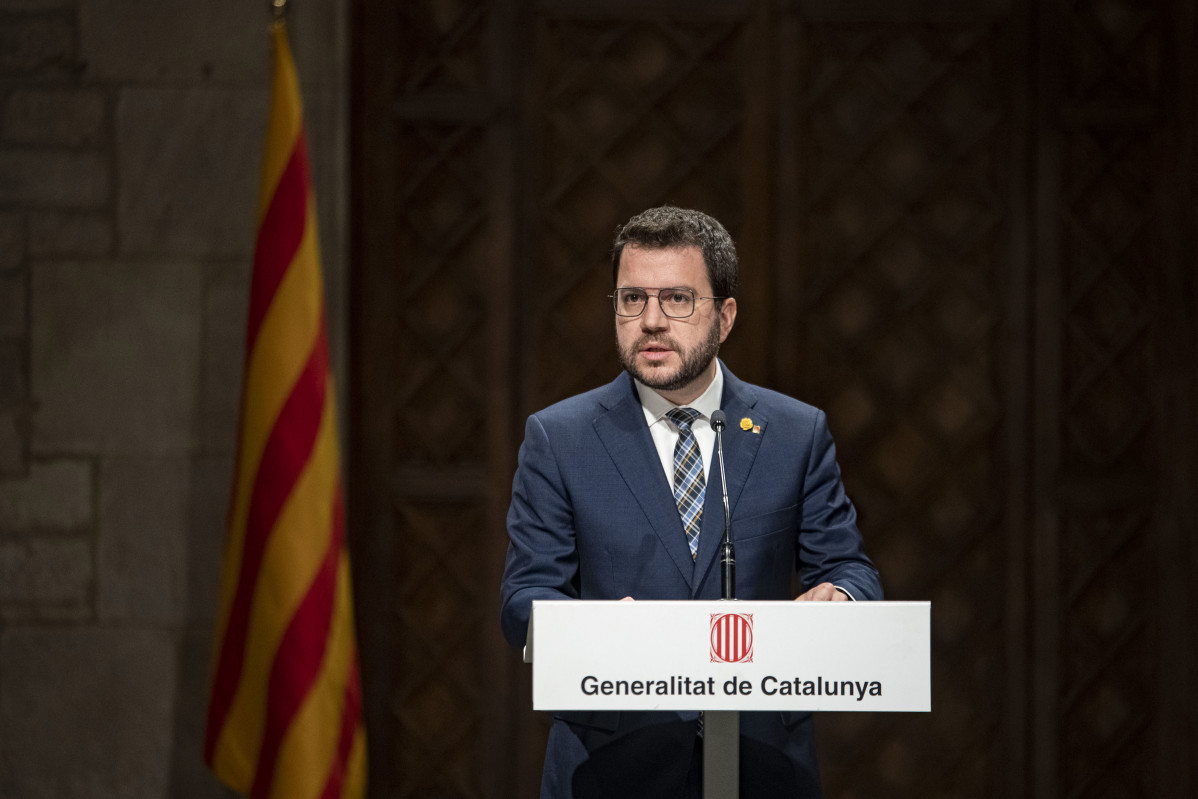 El presidente de la Generalitat, Pere Aragonès, comparece en rueda de prensa, en el Palau de la Generalitat, a 7 de octubre de 2022, en Barcelona, Cataluña, (España). El presidente de la Generalitat de Cataluña, Pere Aragonès (ERC)  comparece tras la deci