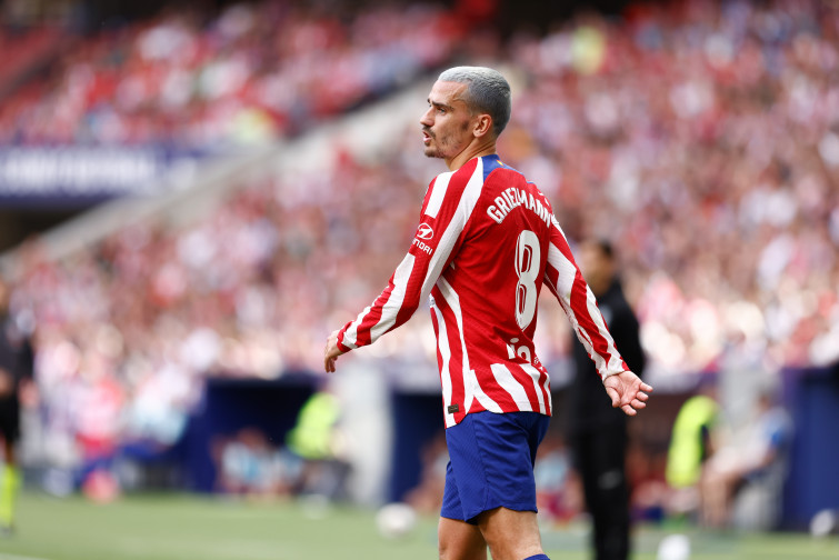 OFICIAL | El Barça traspasa a Antoine Griezmann al Atlético por 20 millones de euros
