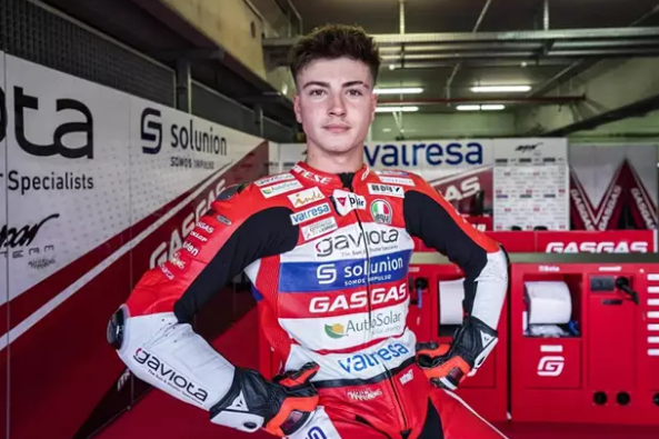 Izan Guevara, campeón del mundo de Moto3