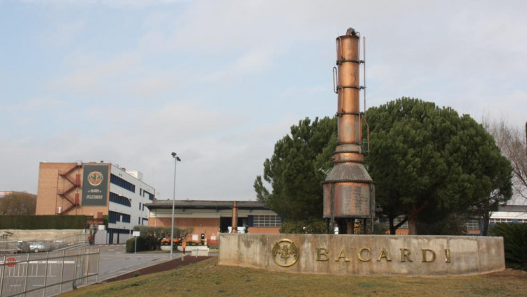 Trabajadores de Bacardi continúan con las movilizaciones en contra del cierre de la planta de Mollet
