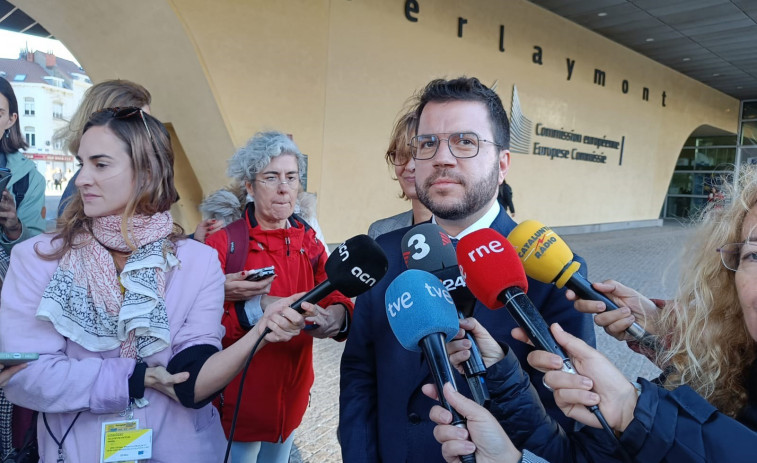 Bruselas pide a Aragonès que cumpla con el 25% de castellano en las escuelas de Catalunya
