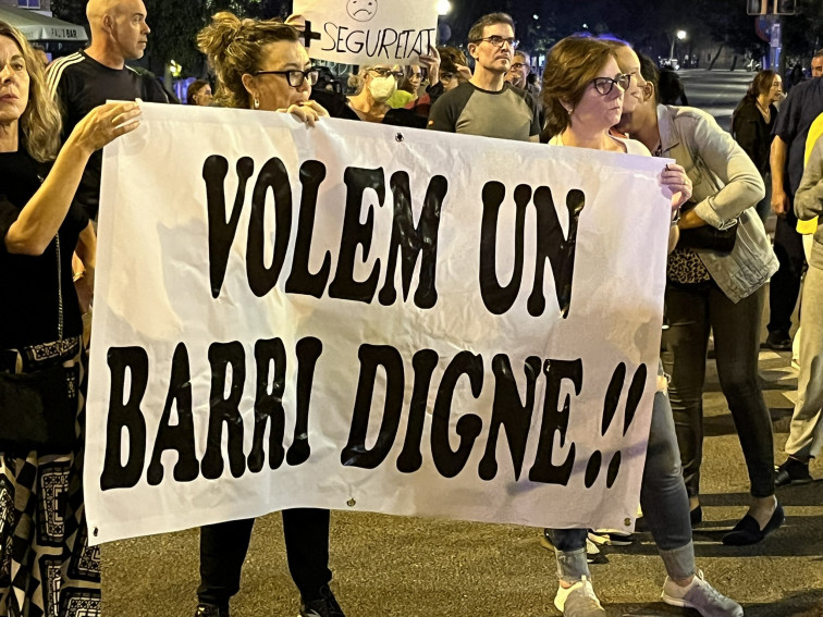 Los vecinos del Raval dicen basta para que su barrio 