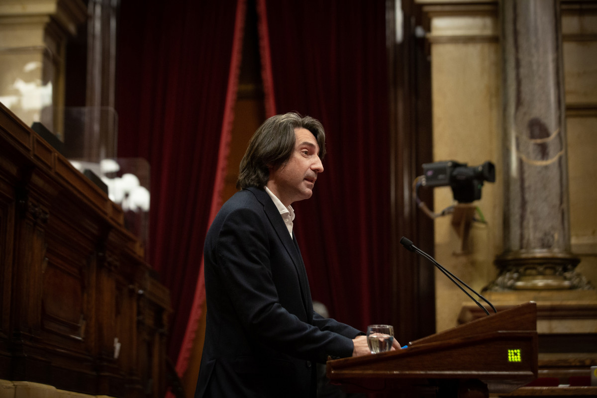 Archivo - El diputado de Junts Francesc de Dalmases en una imagen de archivo en el pleno del Parlament.