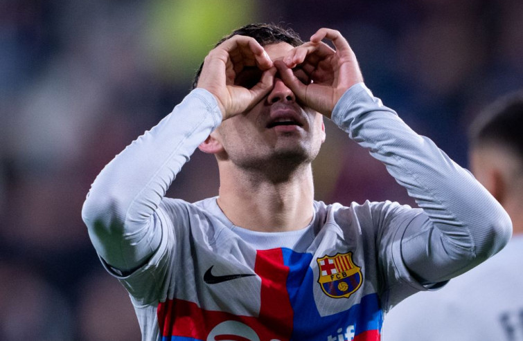 El Barça se sobrepone a las adversidades y remonta contra Osasuna (1-2)