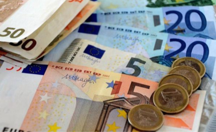 El sueldo más habitual ya roza el mínimo: España se iguala por abajo