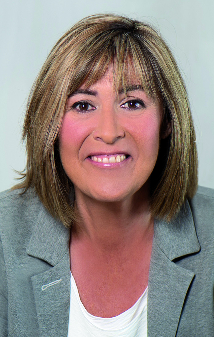 NURIA MARIN 2022 vertical CMYK 3 (1)
