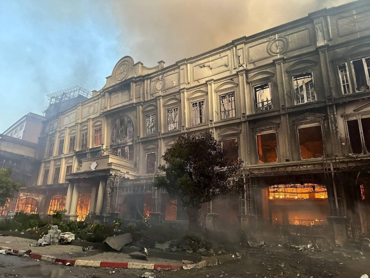 EuropaPress 4891994 incendio grand diamond city casino camboya