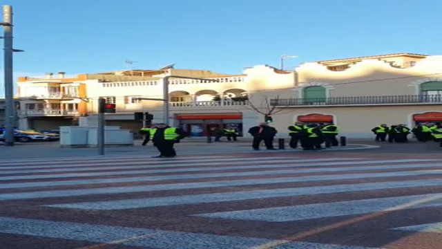 Piquetes de los trabajadores de Avanza bloquean los servicios mínimos de los autobuses en el Baix Llobregat