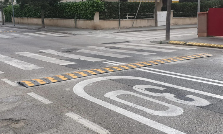 Cunit instala bandas rugosas para evitar los excesos de velocidad