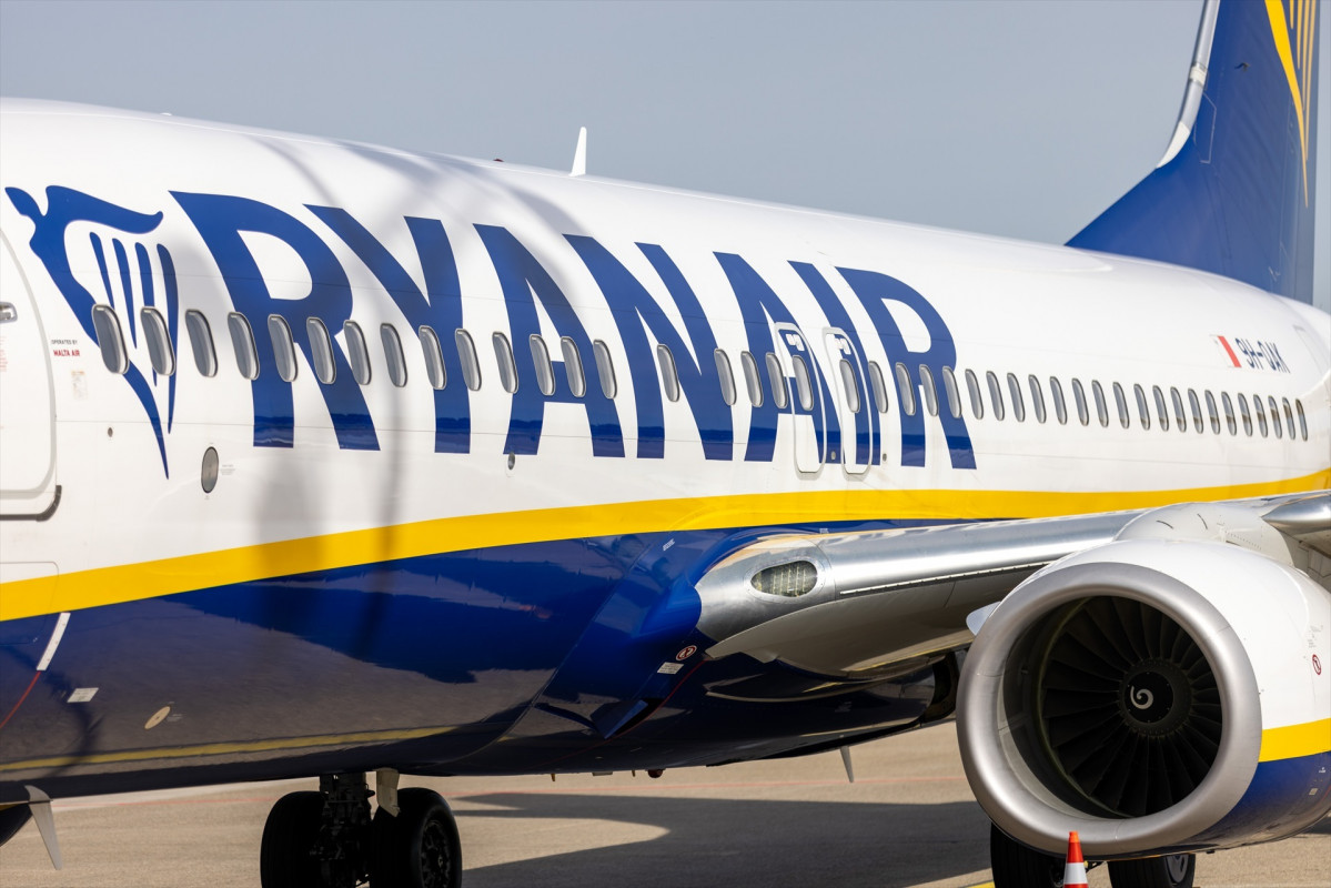 EuropaPress 4908464 filed 12 april 2022 bavaria nuremberg ryanair plane stands on the apron at