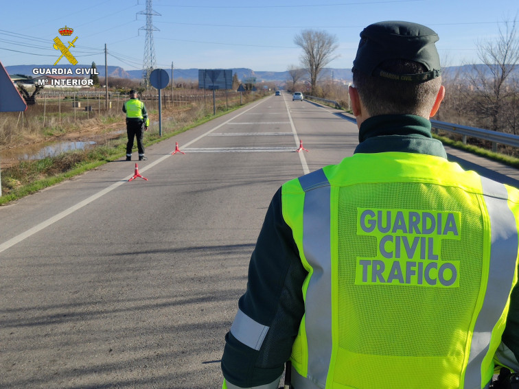 Investigan a un hombre por conducir sin puntos del carné y de forma temeraria