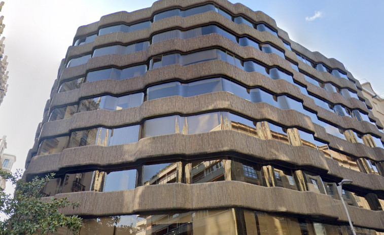 Investigan un acto vandálico contra el consulado italiano de Barcelona
