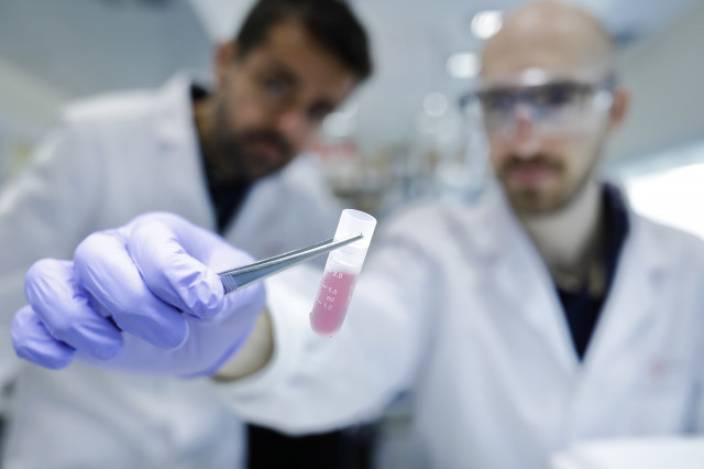 La Fundación ”la Caixa” arroja más ayudas a la innovación en biomedicina y salud