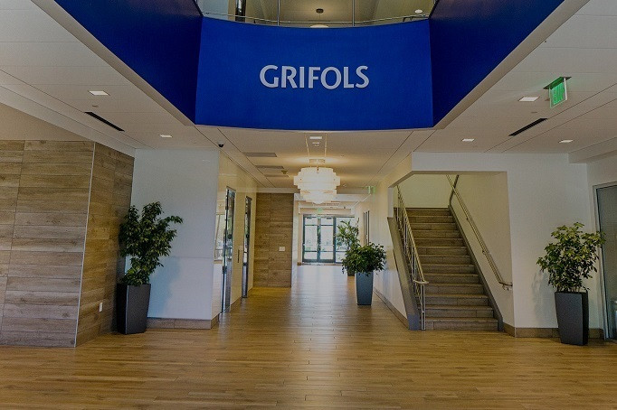 Grifols despedirá a más de 2.000 trabajadores para ahorrarse 400 millones al año