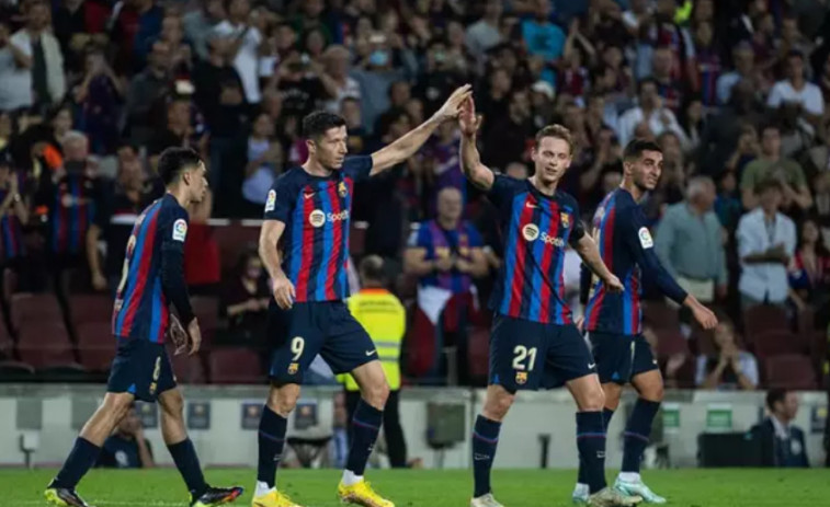 Un Barça solvente derrota al Cádiz (2-0) y ya piensa en la visita a Old Trafford