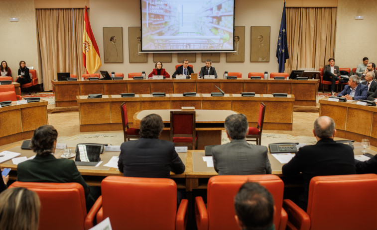 Supermercados, industria y empresas reclaman bajar el IVA de carne y pescado y atrasar costes regulatorios