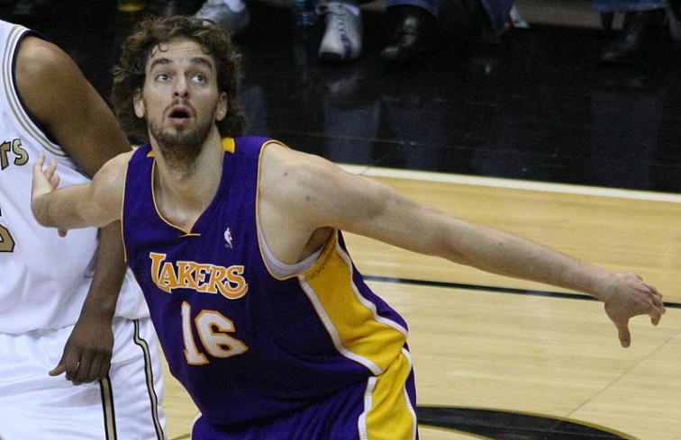 Pau Gasol entra en el olimpo 'Laker' y de la NBA