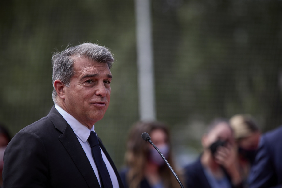 EuropaPress 3748023 presidente fc barcelona joan laporta interviene acto entrega placa oro real