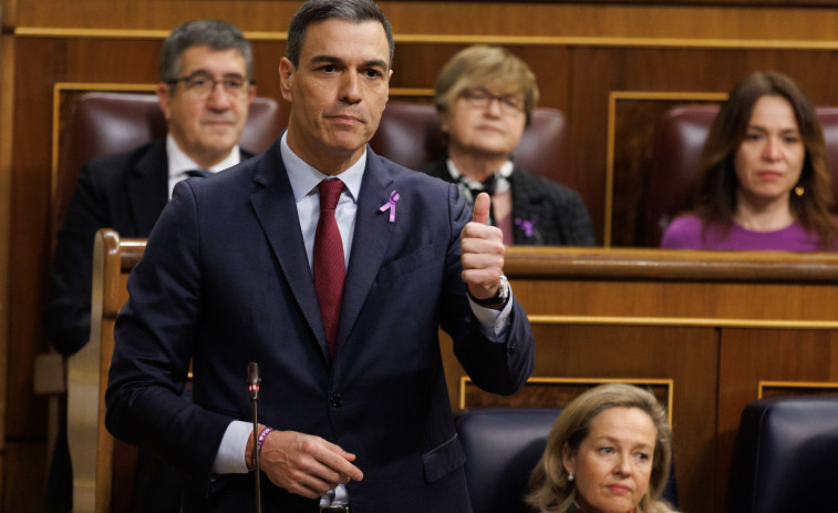 Guerra entre PP y PSOE: Gamarra acusa al Gobierno de no ser feminista y Sánchez muestra una foto de un narco
