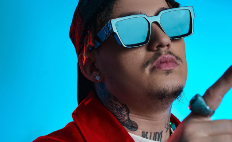 Muere el rapero sudafricano Costa Titch de 28 años desplomado ante sus fans en pleno concierto