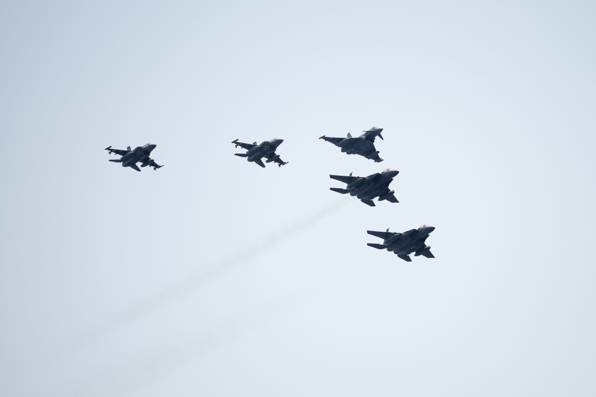 EuropaPress 4700087 german eurofighter typhoon and singaporean f15 and f16 fighter jets fly