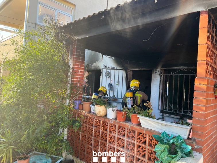 Muere una mujer en un incendio en una casa de Albinyana