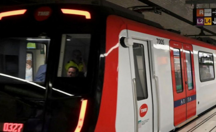 TMB pone en servicio el primero tren de la serie 7000, más accesible y sostenible, en la L3 del metro