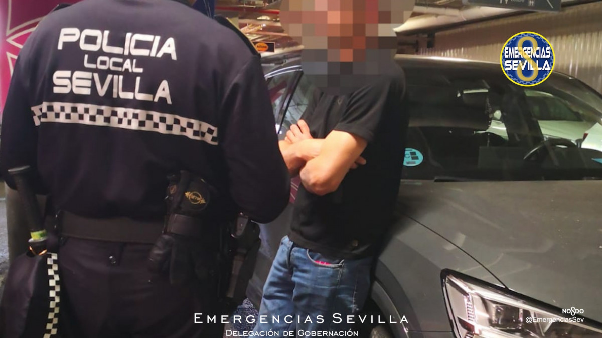 EuropaPress 5083841 imagen detencion policia local