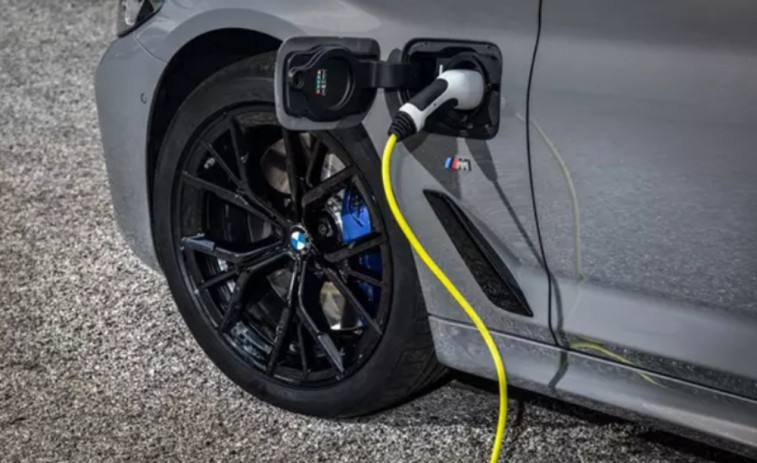Acuerdo europeo para instalar cargadores para vehículos eléctricos cada 60 kilómetros en 2026