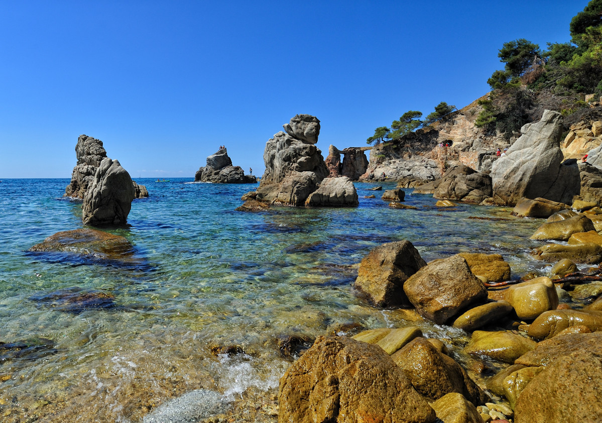 Catalunya press   Cala Frares