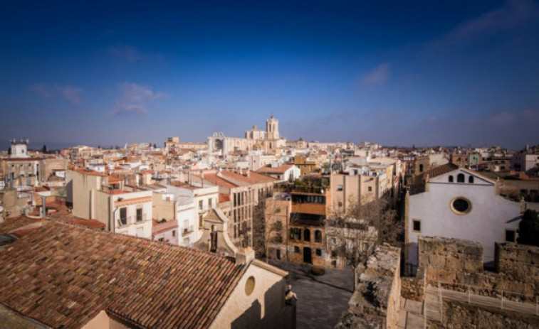 Patrimoni comprueba el estado de las inscripciones romanas de la Part Alta