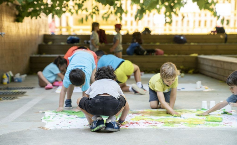 Barcelona abre la campaña de vacaciones de verano a niños y jóvenes de 1 a 17 años