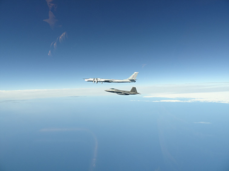 Aterrizan bombarderos de EEUU a las bases de Morón y Rota como refuerzo ante Irán