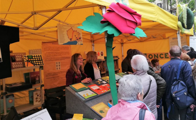 La ONCE Catalunya pondrá a la venta libros en braille por la Diada de Sant Jordi en La Rambla