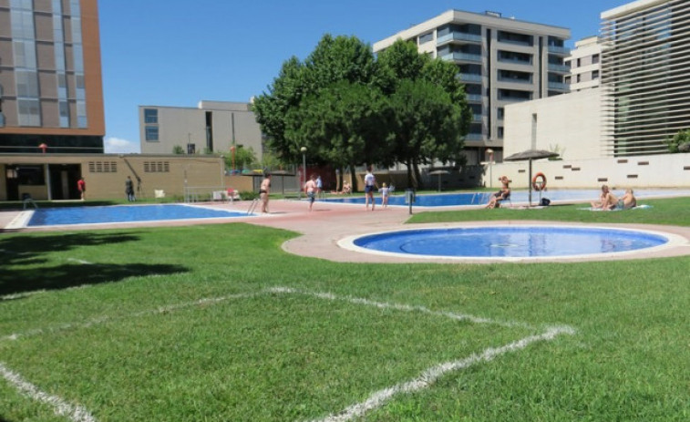 La Paeria avanza la apertura de las piscinas municipales una semana